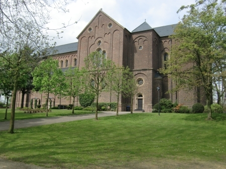 Isselburg-Anholt : Steinweg, kath. Pfarrkirche St. Pankratius ( neuromanische Basilika )
